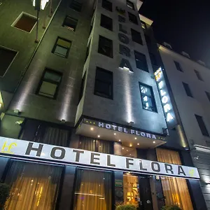 Отель Flora